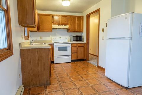 27 Bristol St, Chicopee, MA 01013 photo 10