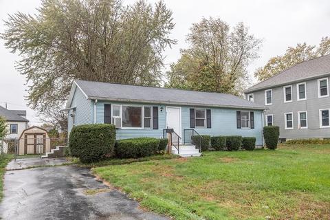 27 Bristol St, Chicopee, MA 01013 photo 2