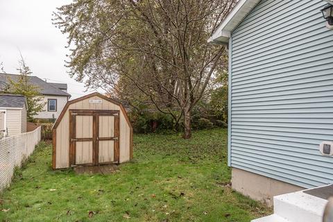 27 Bristol St, Chicopee, MA 01013 photo 33