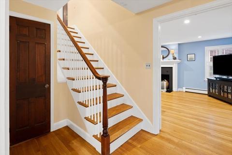 51 Elm St, Hingham, MA 02043 photo 2