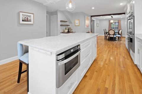 51 Elm St, Hingham, MA 02043 photo 8