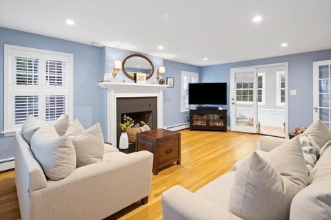51 Elm St, Hingham, MA 02043 photo 5