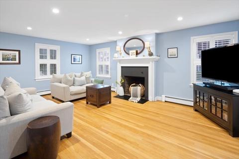 51 Elm St, Hingham, MA 02043 photo 4