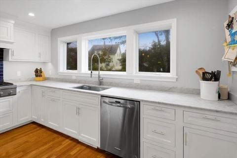 51 Elm St, Hingham, MA 02043 photo 15