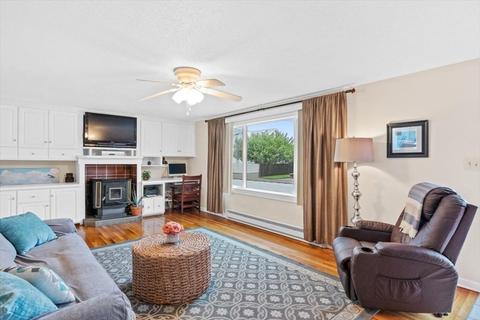 36 P St, Hull, MA 02045 photo 8