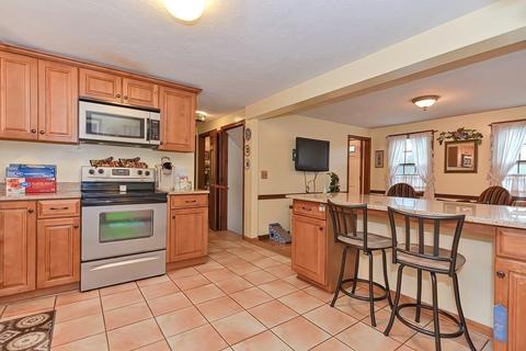 175 Maple St, Framingham, MA 01702 photo 3
