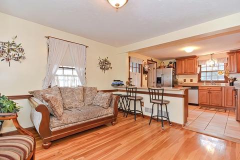 175 Maple St, Framingham, MA 01702 photo 6