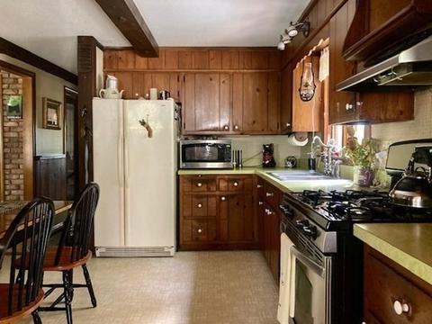 18 Pine Dr, Acushnet, MA 02743 photo 12