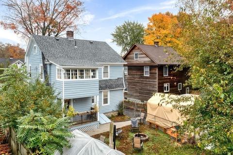 64 Castle St, Springfield, MA 01118 photo 4