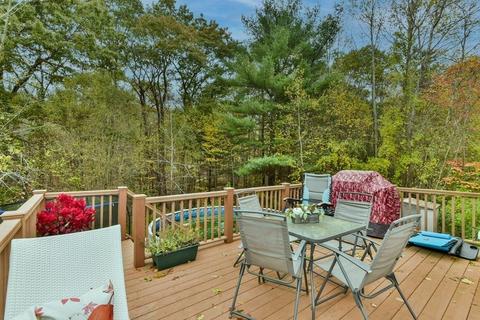 10 Eagle Dr, Dudley, MA 01571 photo 8