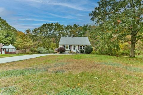 10 Eagle Dr, Dudley, MA 01571 photo 2