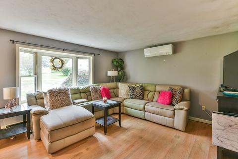 10 Eagle Dr, Dudley, MA 01571 photo 11