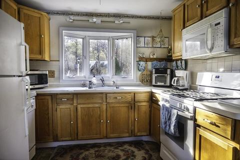 70 Main St, Barnstable, MA 02632 photo 2