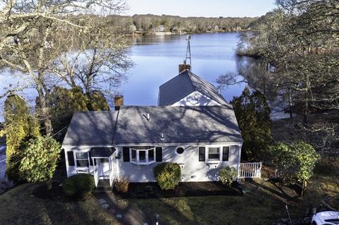 70 Main St, Barnstable, MA 02632 photo 1