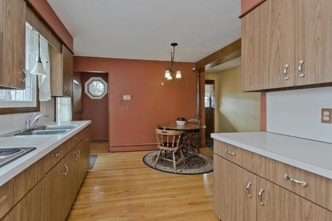 89 9th Ave, Chicopee, MA 01020 photo 16