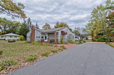 89 9th Ave, Chicopee, MA 01020 photo 3