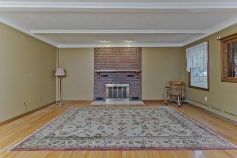 89 9th Ave, Chicopee, MA 01020 photo 7