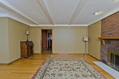 89 9th Ave, Chicopee, MA 01020 photo 11