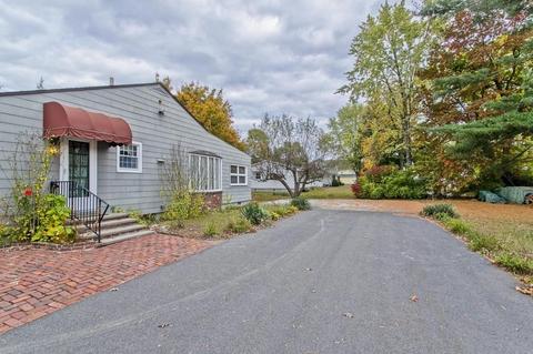 89 9th Ave, Chicopee, MA 01020 photo 5