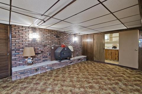 89 9th Ave, Chicopee, MA 01020 photo 32