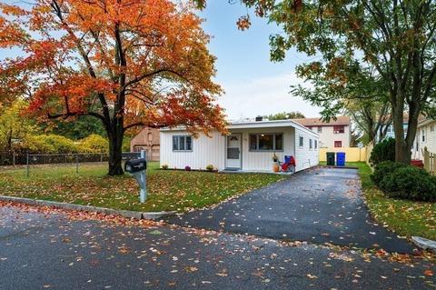 53 Merrill Rd, Springfield, MA 01119 photo 3