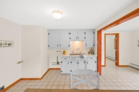 53 Merrill Rd, Springfield, MA 01119 photo 9