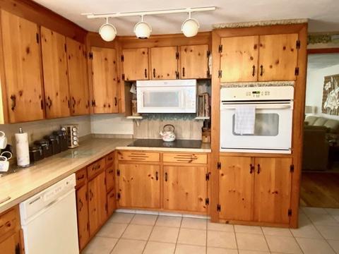 101 Shepherd St, Chicopee, MA 01013 photo 13