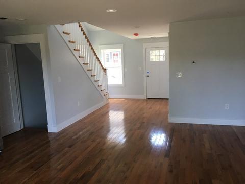332 Globe St #5, Fall River, MA 02724 photo 2