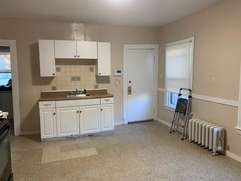 34 Sylvan St, Springfield, MA 01108 photo 2
