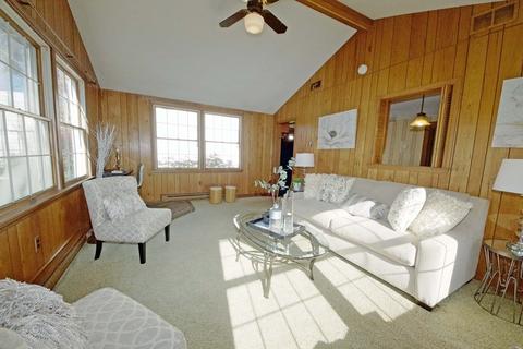 10 Cape Cod Ln, Braintree, MA 02184 photo 13