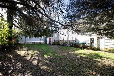 32 Freedom St, Fall River, MA 02724 photo 9