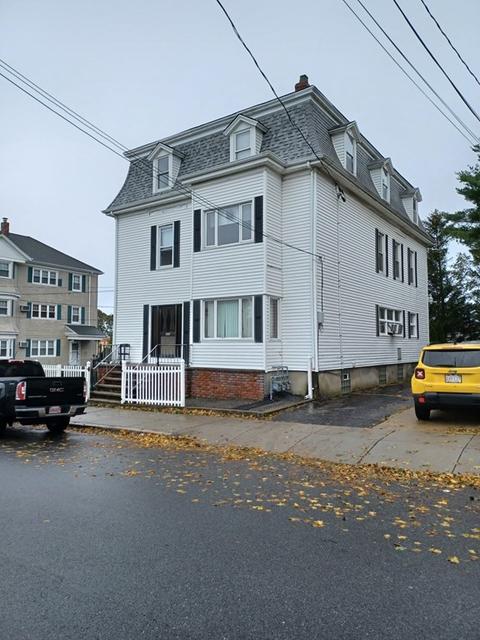 508 Center St, Fall River, MA 02724 photo 1