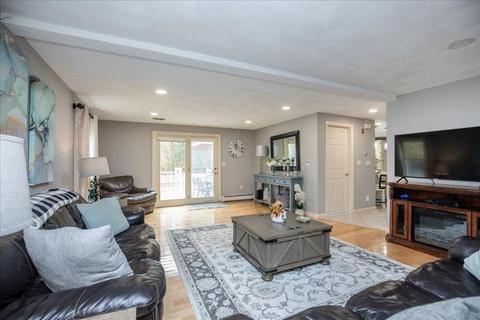 112 Dayton St, Danvers, MA 01923 photo 14
