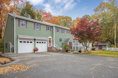 112 Dayton St, Danvers, MA 01923 photo 3