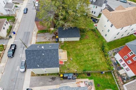 191 Barlow St, Fall River, MA 02723 photo 4
