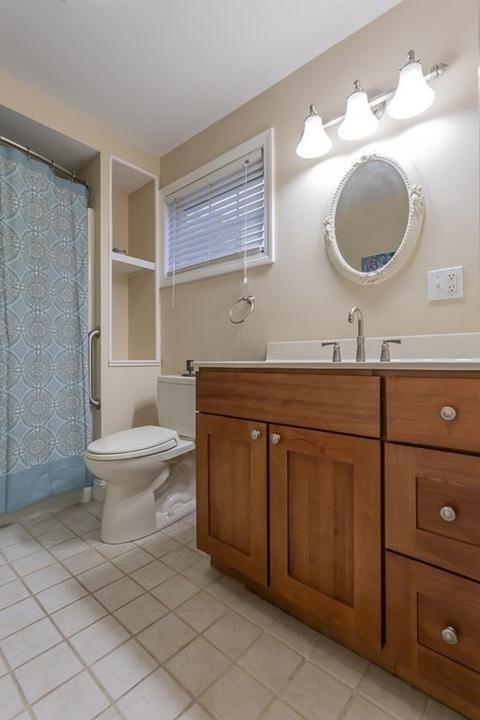 398 Chicago St, Fall River, MA 02721 photo 8