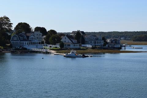 14 Riggs Pt Rd, Gloucester, MA 01931 photo 3