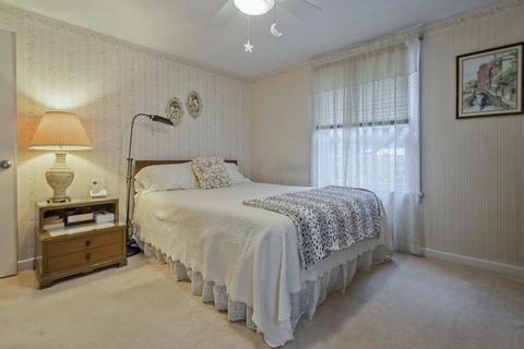 131 Welland Rd, Springfield, MA 01151 photo 10