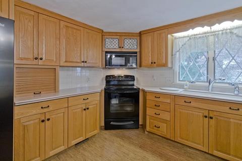 131 Welland Rd, Springfield, MA 01151 photo 5