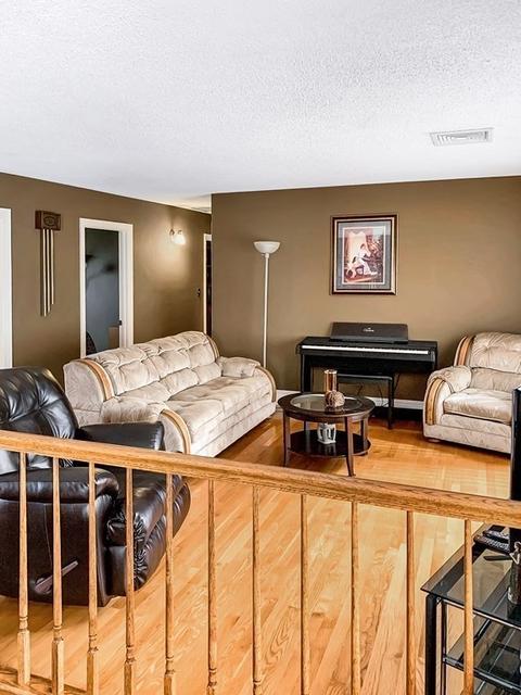 520 Pokross St, Fall River, MA 02724 photo 4
