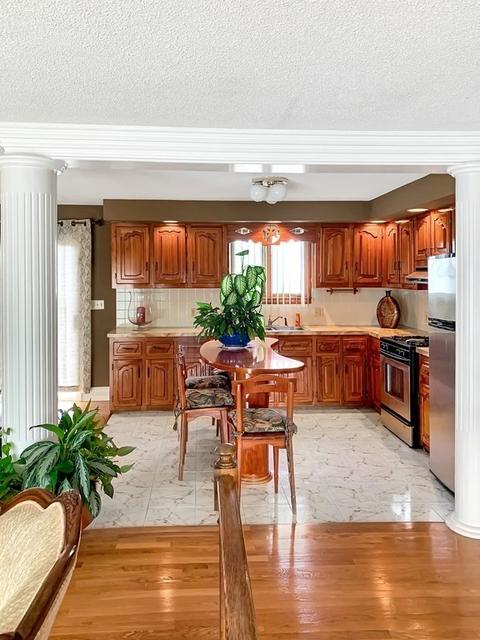 520 Pokross St, Fall River, MA 02724 photo 2