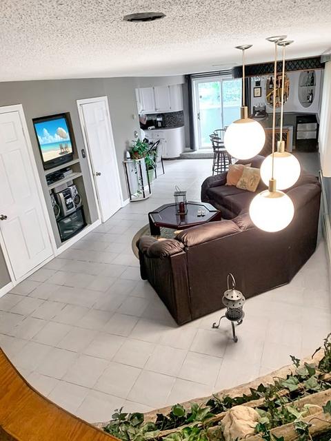 520 Pokross St, Fall River, MA 02724 photo 9
