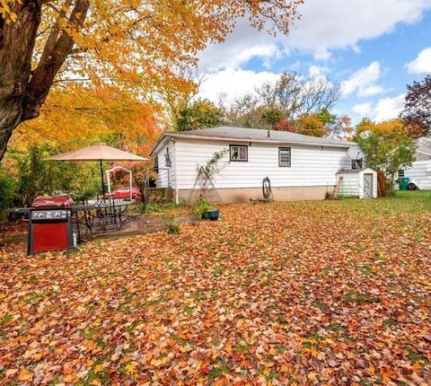25 Nancy Dr, Webster, MA 01570 photo 3