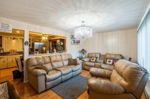 4 Surrey Ln, Webster, MA 01570 photo 8