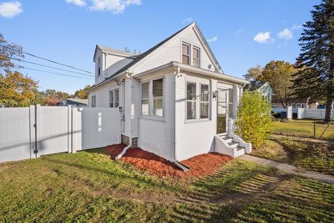 15 Lamont St, Springfield, MA 01119 photo 1