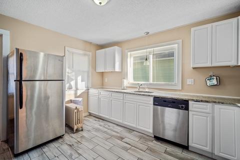 15 Lamont St, Springfield, MA 01119 photo 6