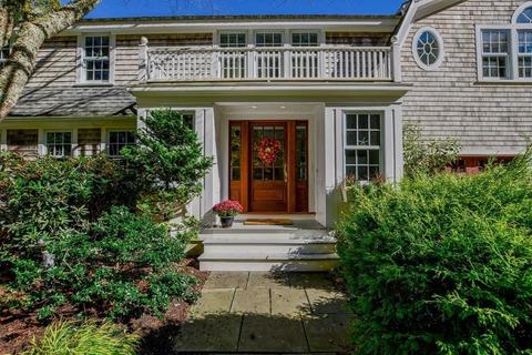 94 Holly Rd, Marion, MA 02738 photo 2