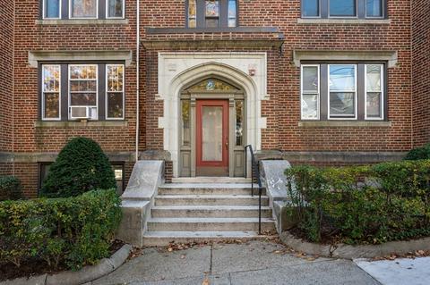30 Summit Ave #3, Brookline, MA 02446 photo 1