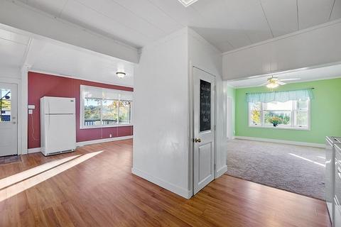 72 Jay St, Gardner, MA 01440 photo 16