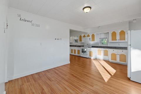 72 Jay St, Gardner, MA 01440 photo 20